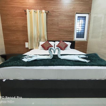 Kamala Sadana Lodge Mādhavaram Kültér fotó