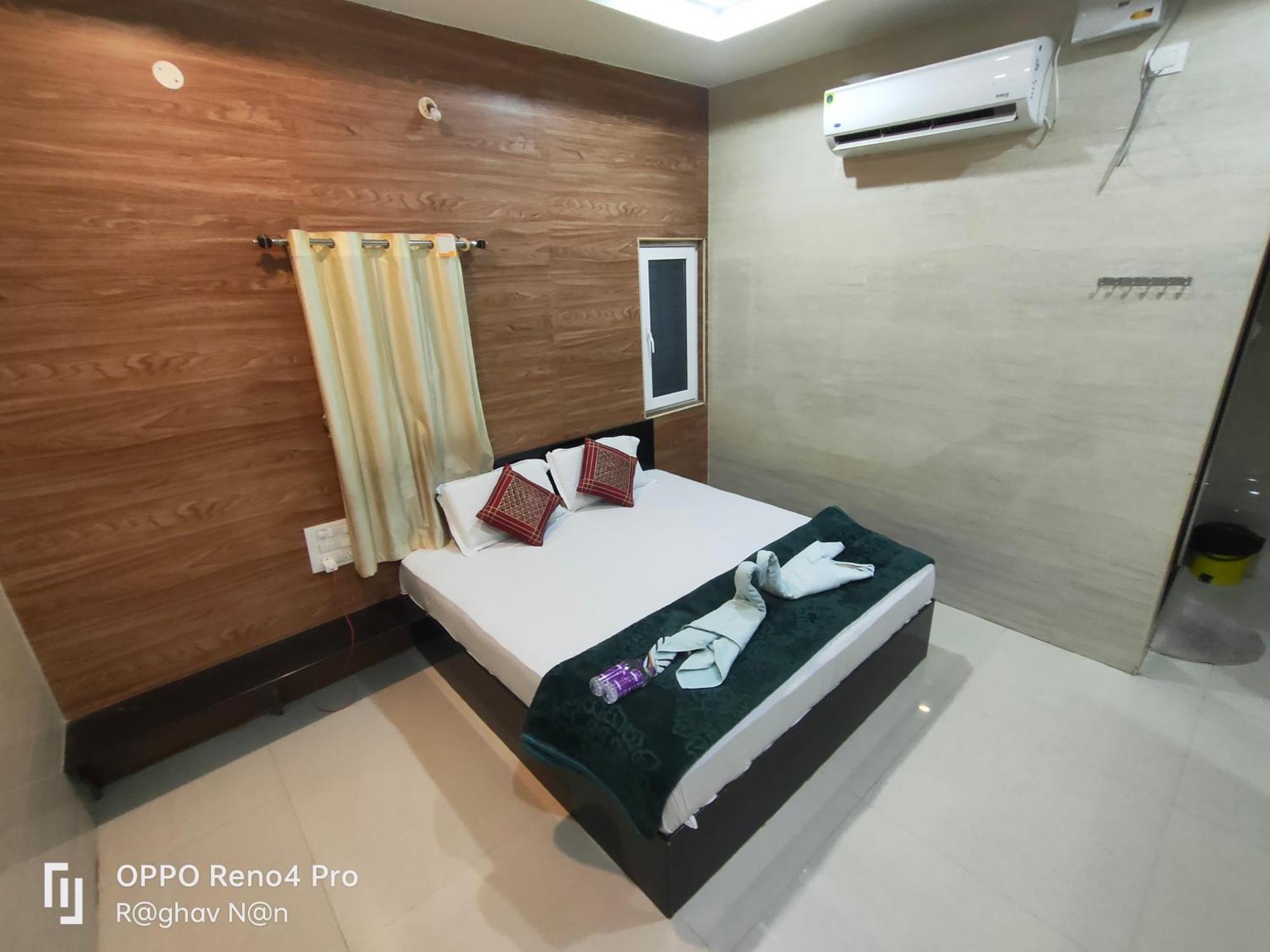 Kamala Sadana Lodge Mādhavaram Kültér fotó
